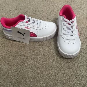 Puma Kids Sneakers in White and Pink